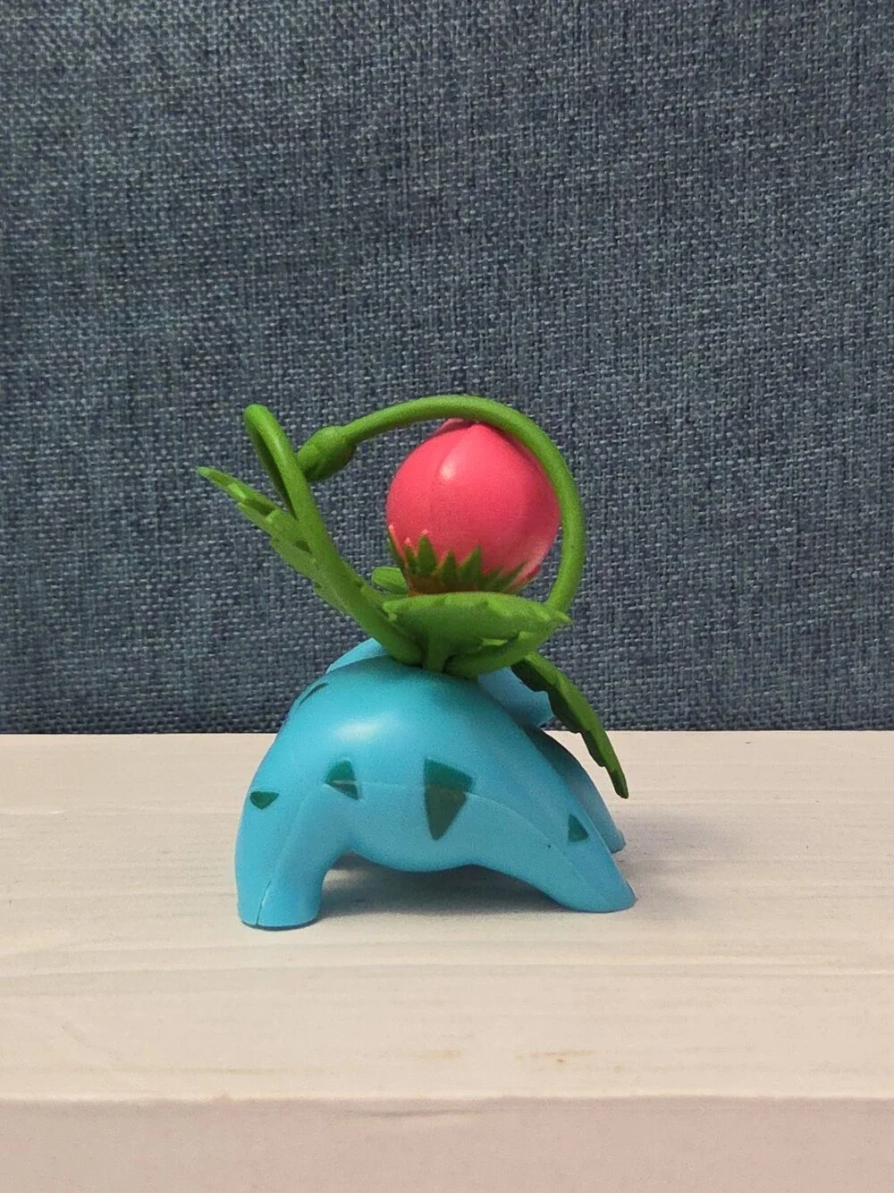 Nintendo Pokemon IVYSAUR 2.5" Vinyl Figure PVC 2015 Tomy Toy Kanto Collectible - Picture 4 of 16